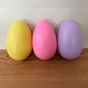 GENERAL FOAM PLASTICS & Grand Venture Blow Mold Eggs 8 inch VTG Easter